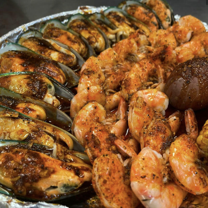 A) Mussels & Shrimp (No Head)